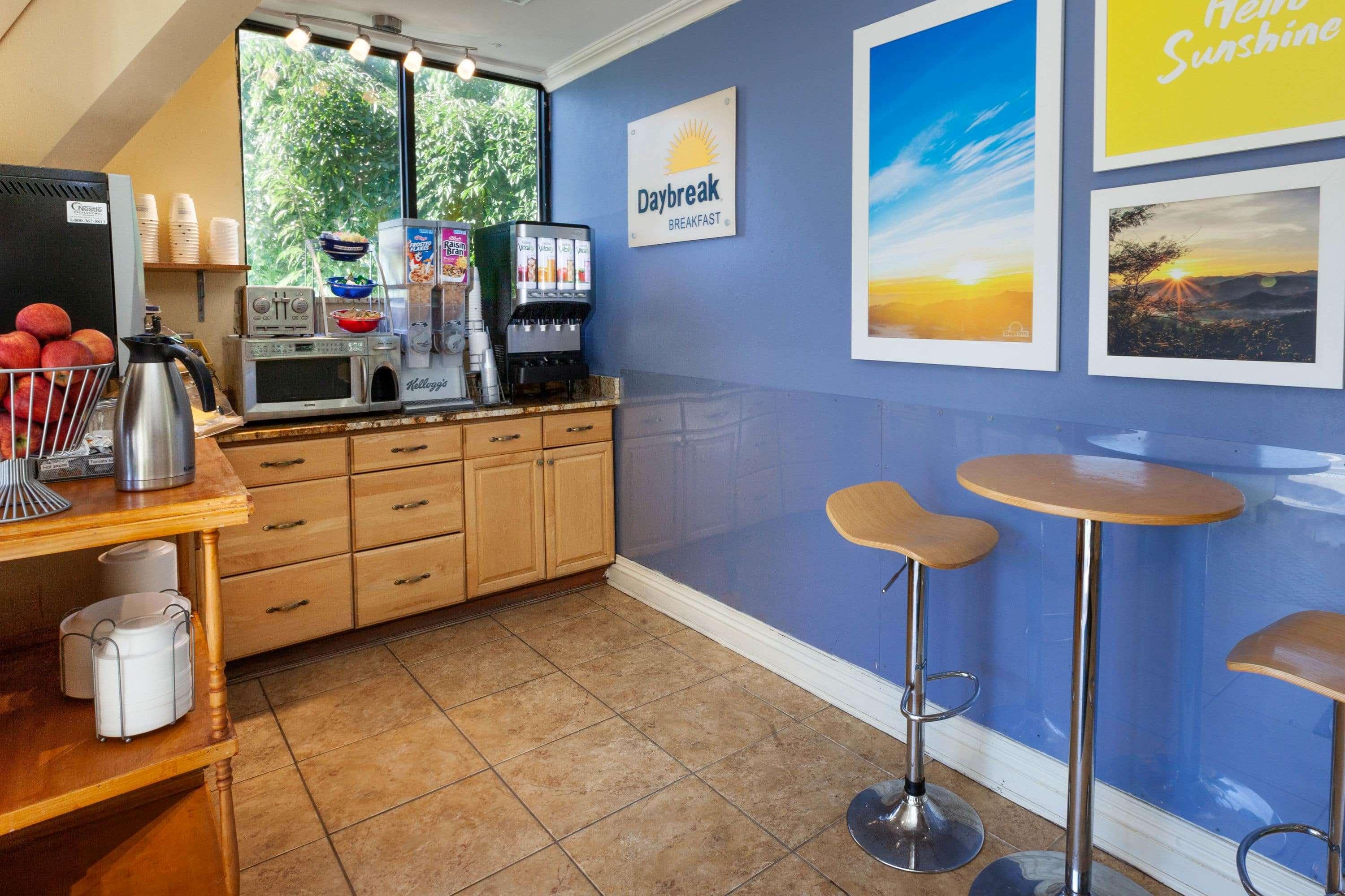 Days Inn By Wyndham Nanuet / Spring Valley Bagian luar foto