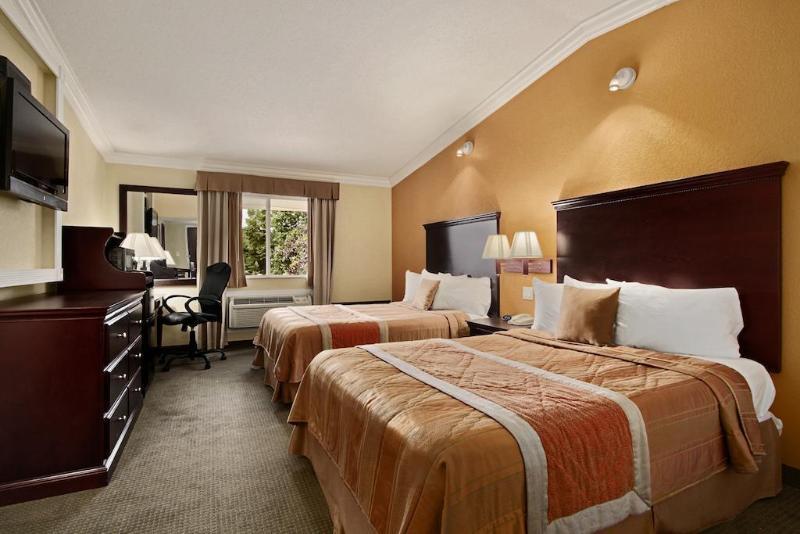 Days Inn By Wyndham Nanuet / Spring Valley Bagian luar foto